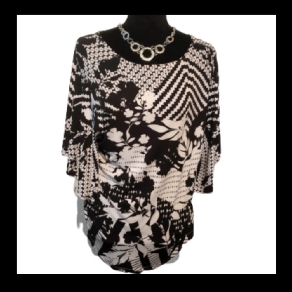 🆕 TANJAY Black & White Blouse!!! New w/ Tags!!!